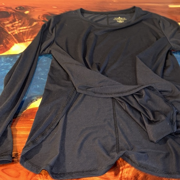 Antonio Melani black workout shirt - Picture 5 of 6